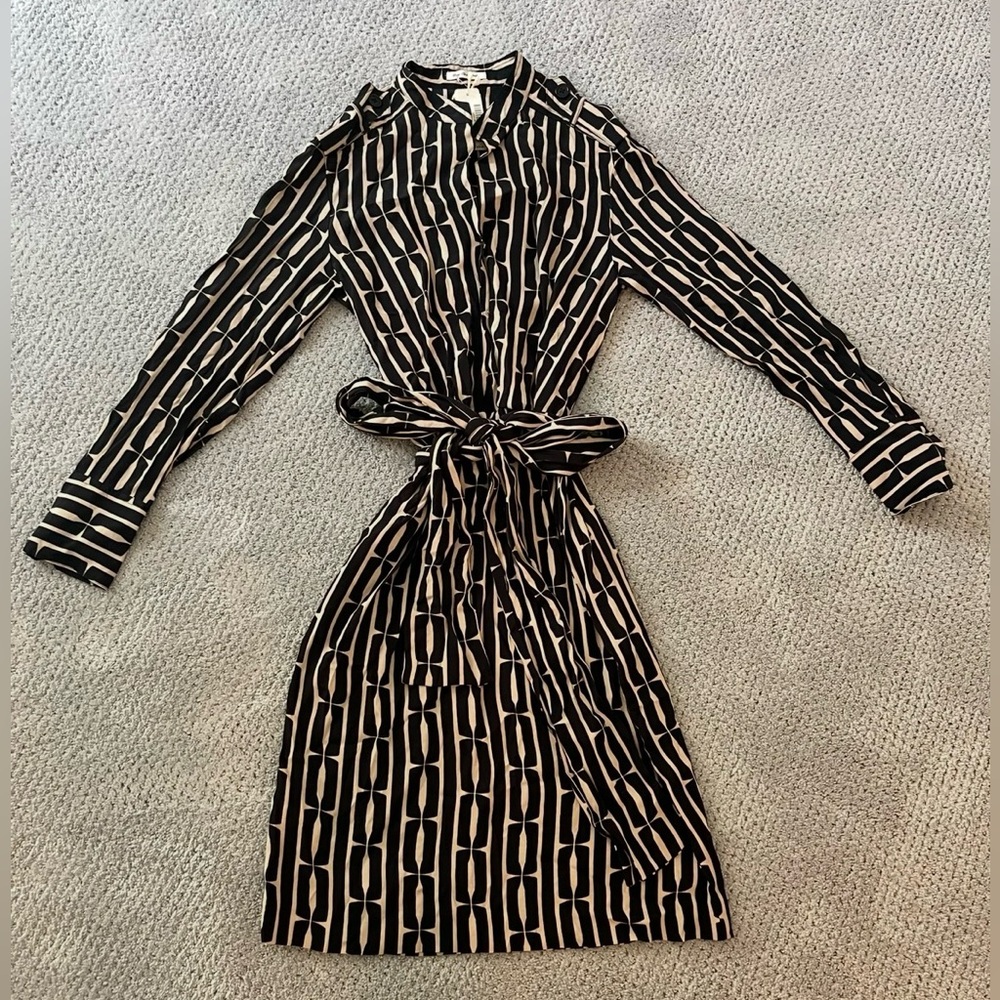 NWT LL Bean Signature Collection Black and Cream Patterned Long Sleeve Dress